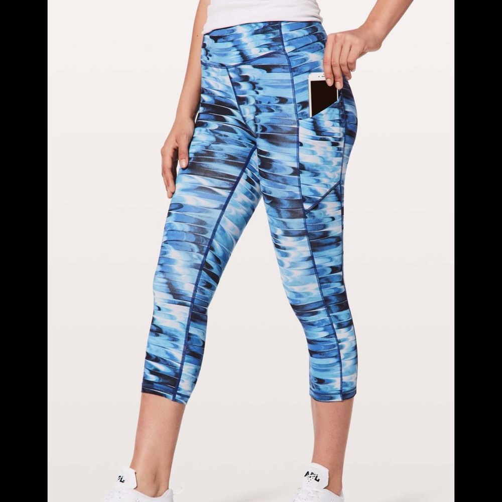 Lululemon Speed Up Crop 21" Tidal Multi Size 6